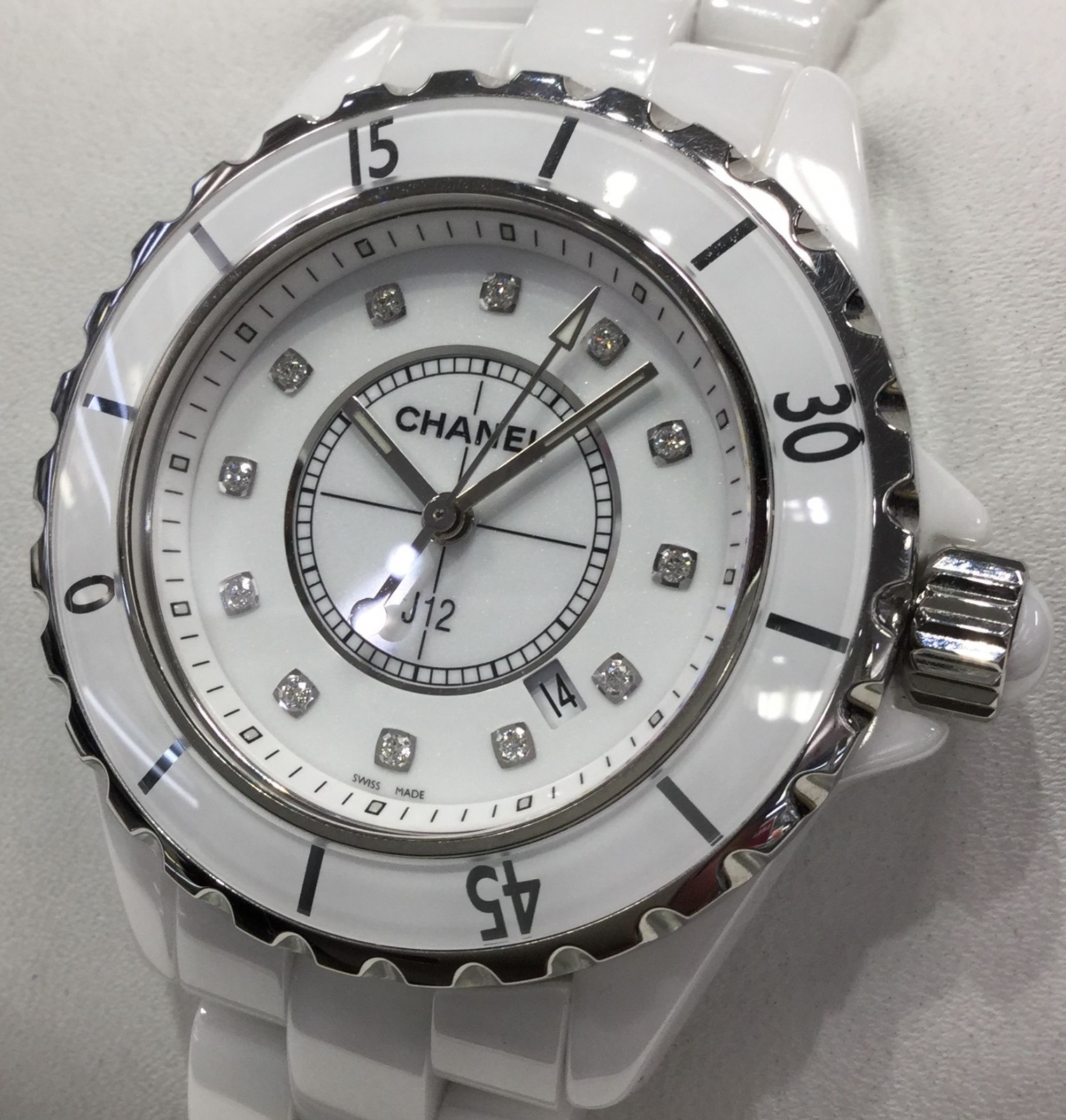 シャネル CHANEL J12 33mm H1628 レディース 腕時計 12P ダイヤ デイト ホワイト セラミック クォーツ ウォッチ VLP 90201315