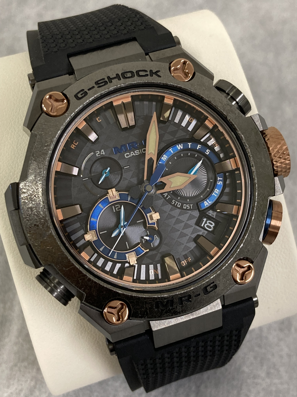 カシオ CASIO G-SHOCK MR-G 勝色 MRG-B2000R-1AJR ブラウン チタン ソーラー メンズ 腕時計